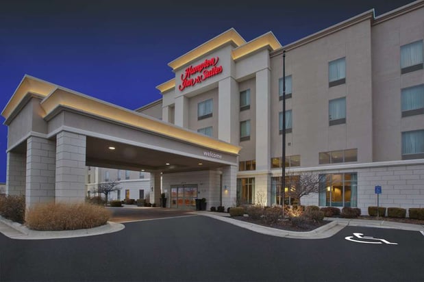 Images Hampton Inn & Suites Wichita-Northeast