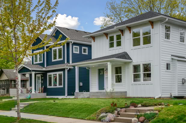 Images Lakes Area Realty