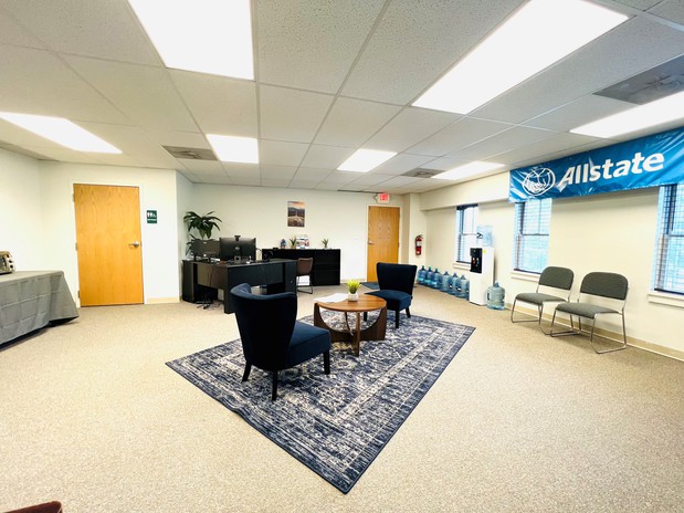 Images Antonio Williams: Allstate Insurance