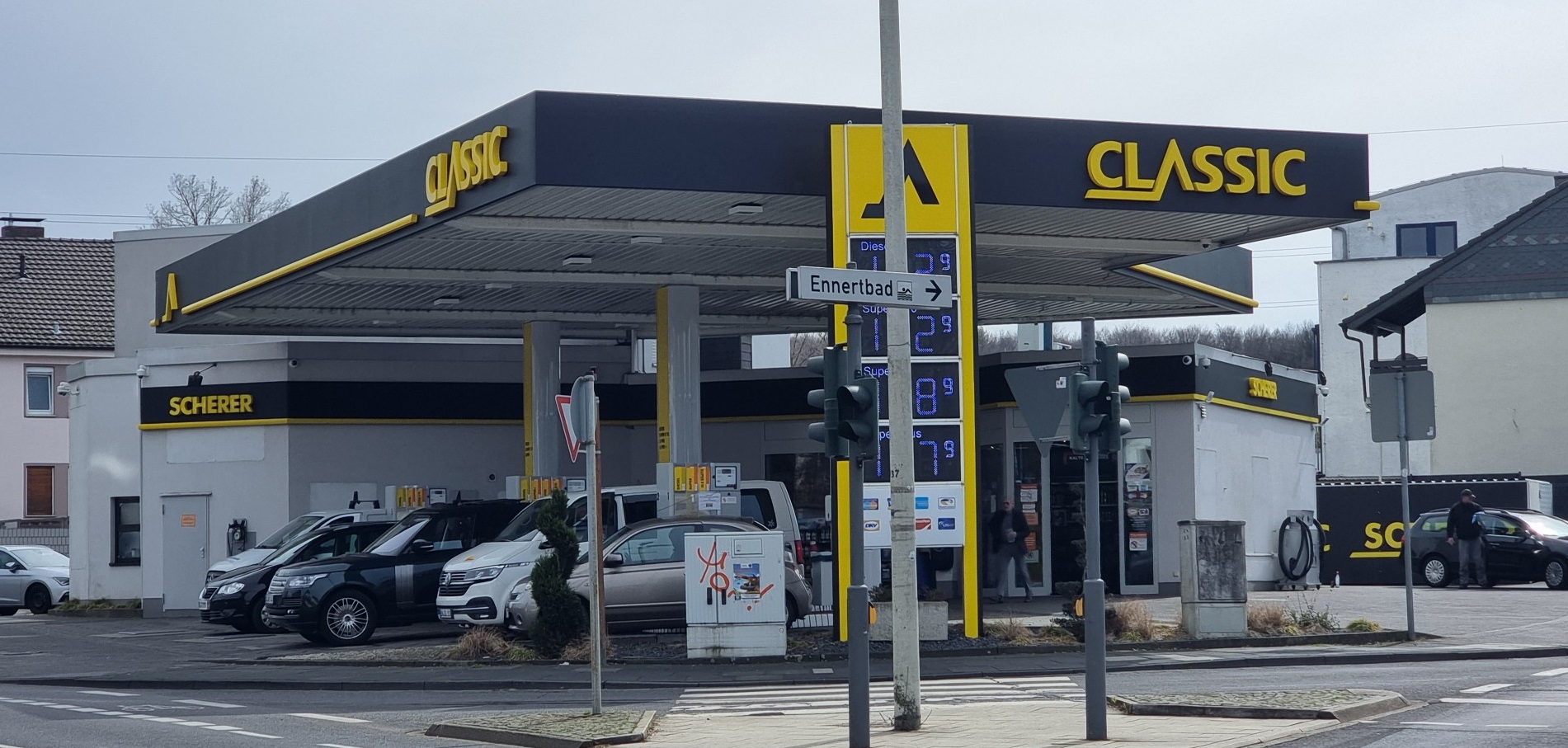 Kundenbild groß 1 CLASSIC Tankstelle