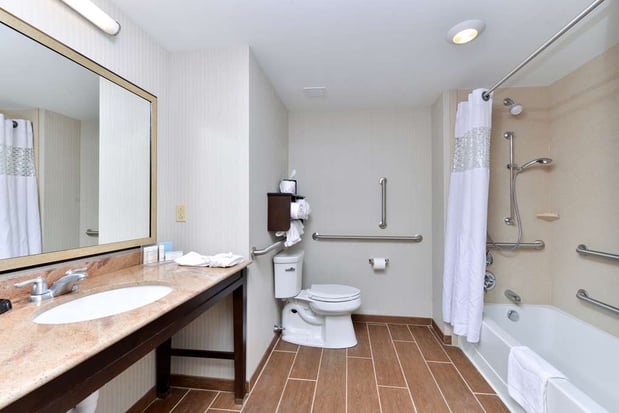 Images Hampton Inn & Suites California University-Pittsburgh