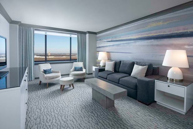 Images The Lofton Hotel Minneapolis, Tapestry Collection by Hilton