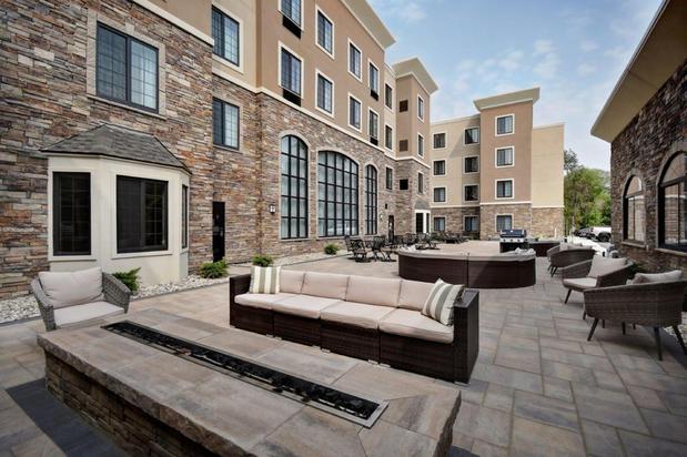 Images Staybridge Suites Southgate – Detroit Area by IHG
