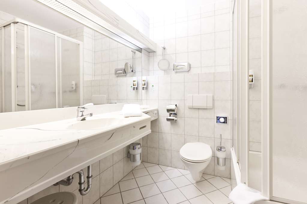 Sure Hotel by Best Western Rhoen Garden, Kohlstoecken 4 in Poppenhausen