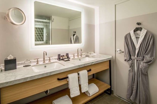 Images The Duniway Portland, a Hilton Hotel