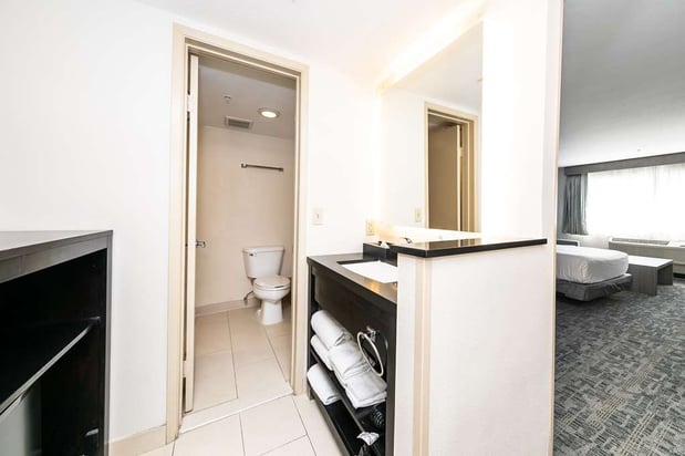 Images Best Western Inn & Suites San Diego – Zoo/SeaWorld Area
