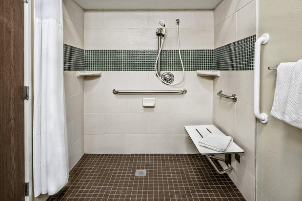 Images Staybridge Suites Lubbock - University Area by IHG