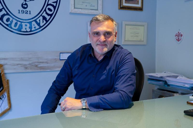 Images Giovanni Simonetti Agente Vittoria Assicurazione
