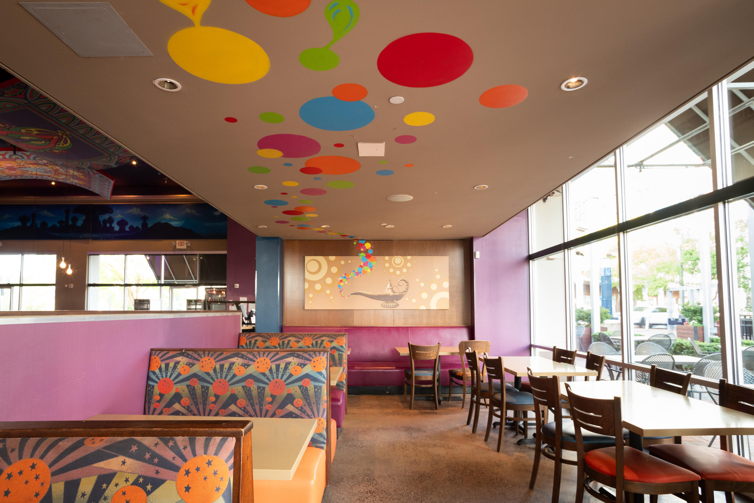 mellow mushroom dining room