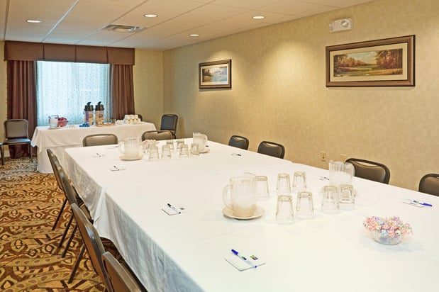 Images Holiday Inn Express & Suites Southern Pines-Pinehurst Area by IHG