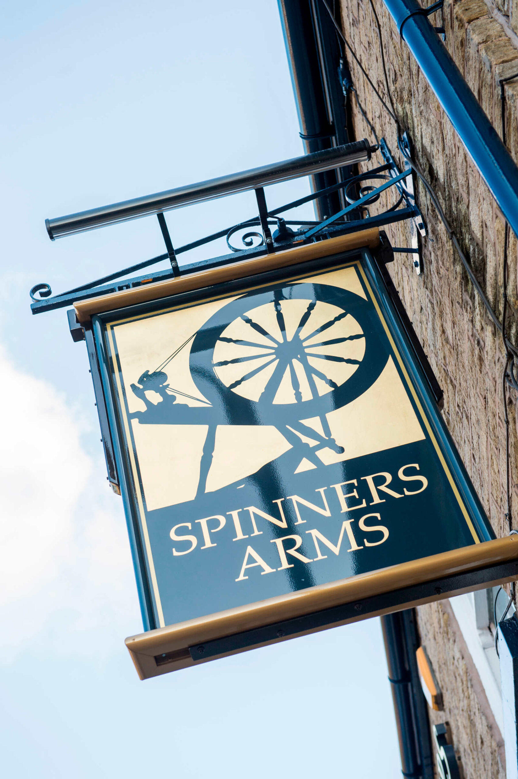 Spinners Arms - Macclesfield, Cheshire SK10 5PW - 01625 576677 | ShowMeLocal.com