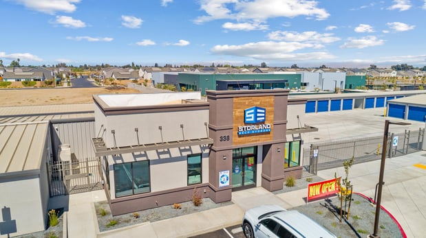 Images Storland - Visalia