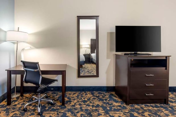 Images Best Western Brentwood