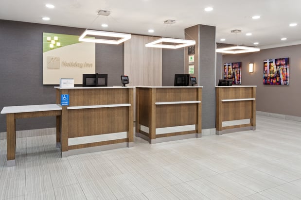 Images Holiday Inn Chicago Oakbrook by IHG