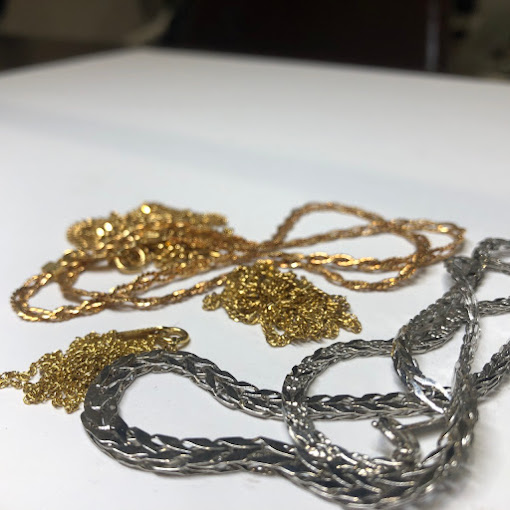 Images 買取販売 諭吉 イオンタウン諫早西部台店