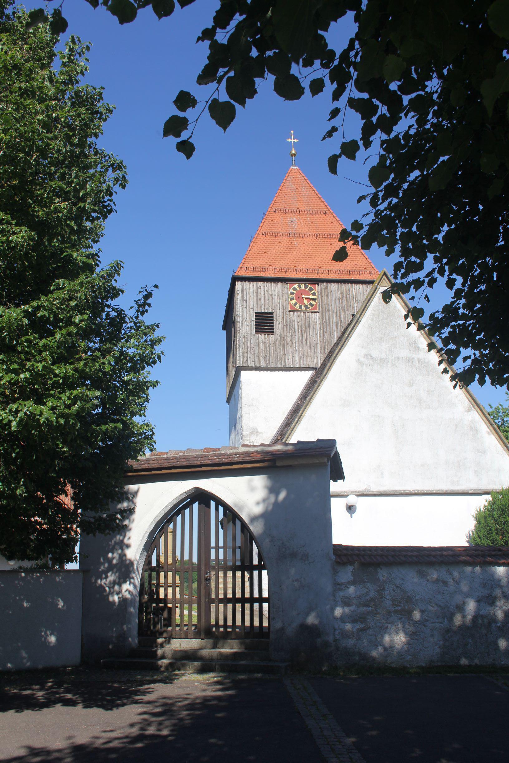 Nikolauskirche - Evangelische Kirchengemeinde Obergröningen, Kirchgasse 8 in Obergröningen