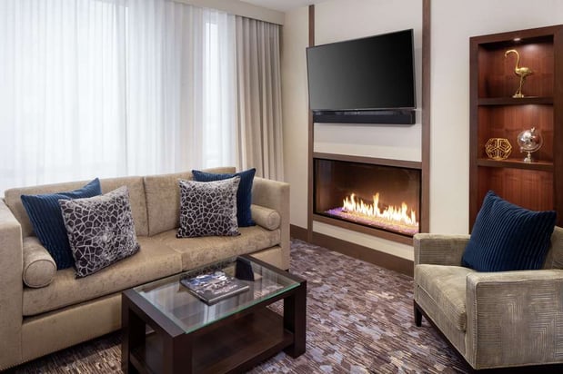 Images Hilton Rochester Mayo Clinic Area