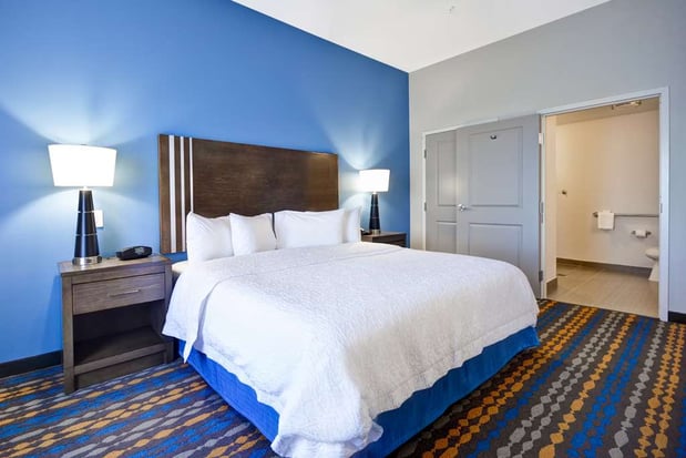 Images Hampton Inn Kenedy