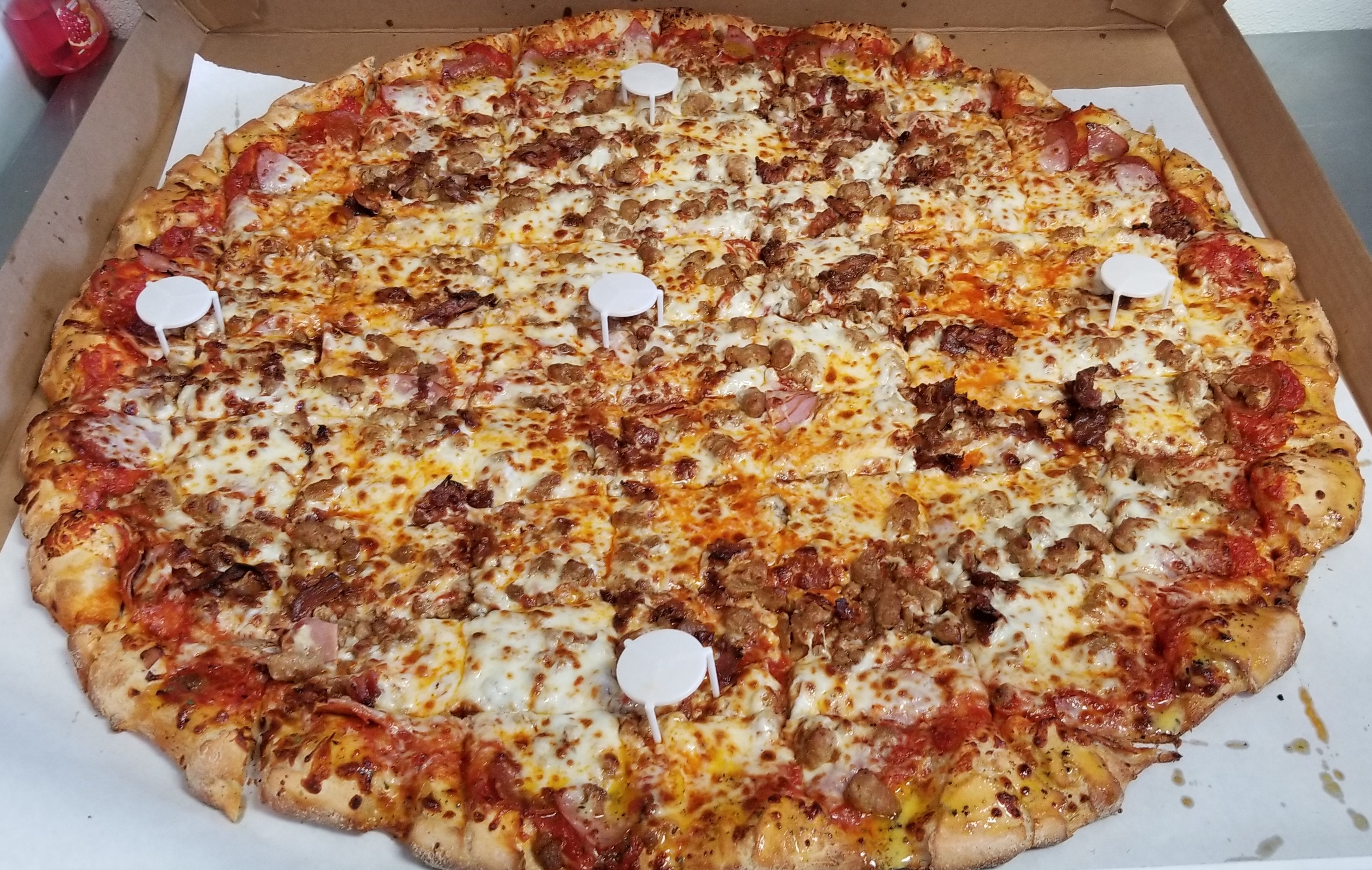 Dan's Pizza Co. Photo