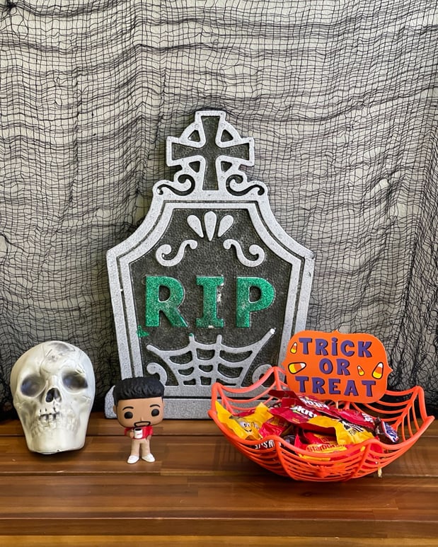 Images Floria Izadi - State Farm Insurance Agent