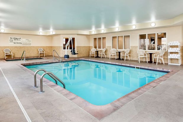 Images Hampton Inn Longmont