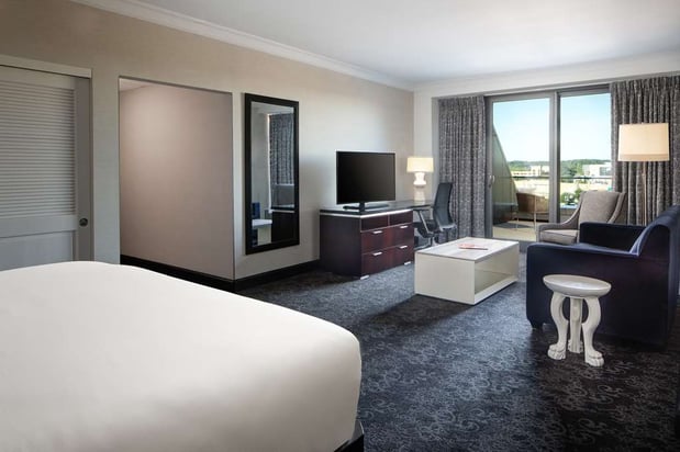 Images Amway Grand Plaza, Curio Collection by Hilton