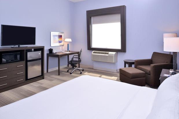 Images Holiday Inn Express & Suites Loma Linda- San Bernardino S, an IHG Hotel