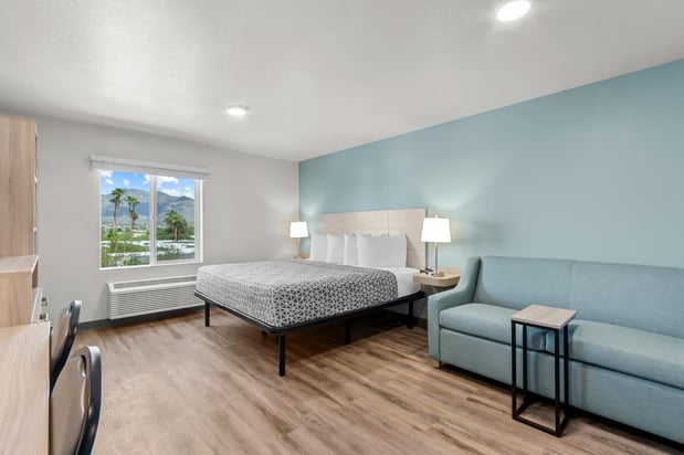 Images WoodSpring Suites Charlotte-Arrowood