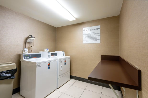 Images Holiday Inn Murfreesboro by IHG