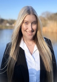 Alicia Taylor headshot
