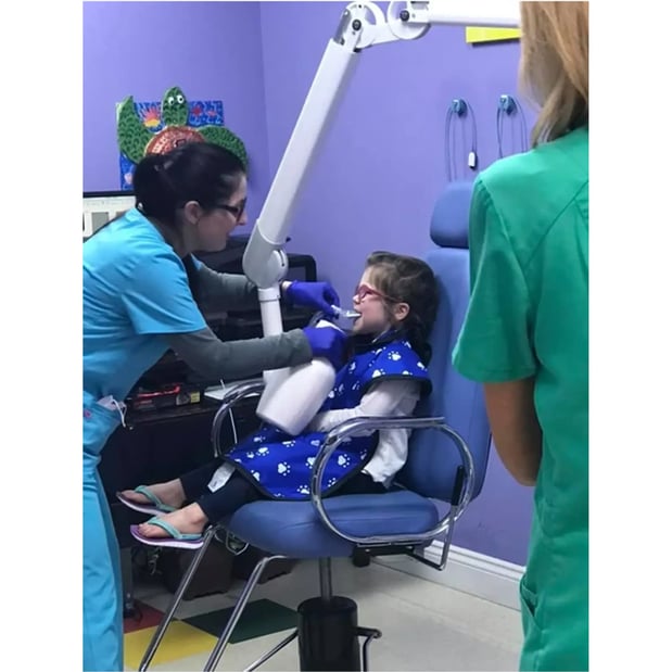 Images Dr. Leslie Jacobs, Pediatric and Adolescent Dentistry