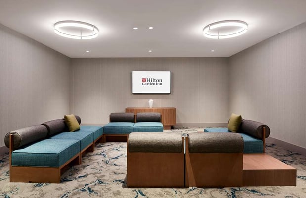 Images Hilton Garden Inn LAX Los Angeles Airport