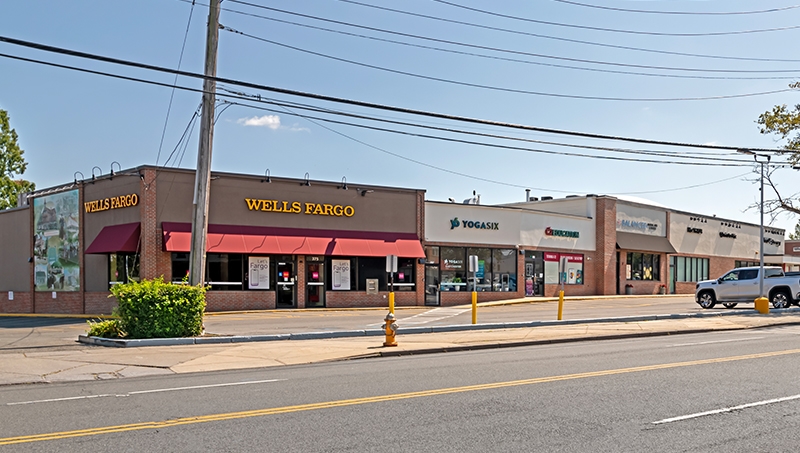 Eastchester Plaza