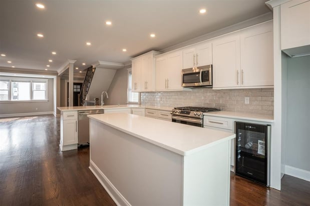 Images Tarek Hassieb, Team Tarek Real Estate Group | Liberty Realty | Hoboken Office