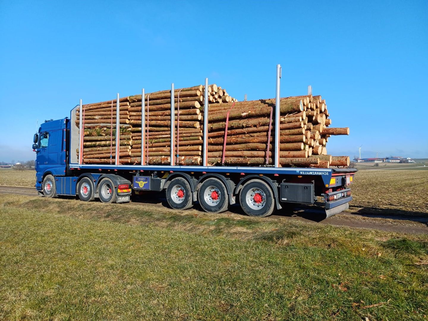 Huber Mane Gütertransporte und Baudienstleistungen, Hubertusstraße 1 in Fridolfing
