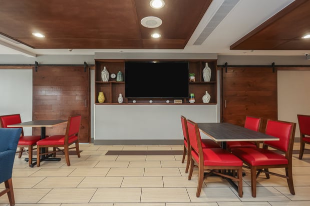 Images Holiday Inn Express & Suites Tulsa South Bixby by IHG