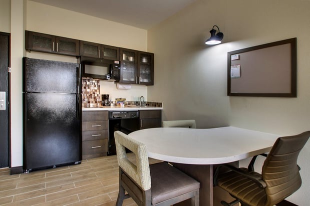 Images Candlewood Suites Wichita East by IHG