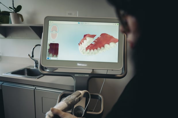 Images Jay H. Samuels DDS