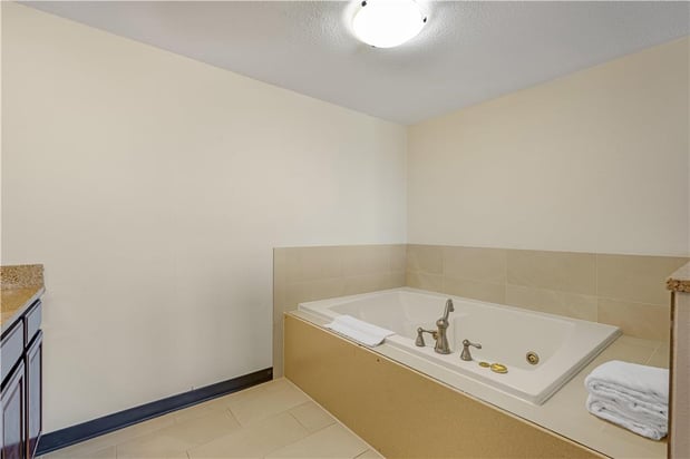 Images Best Western Plus York Hotel & Conference Center