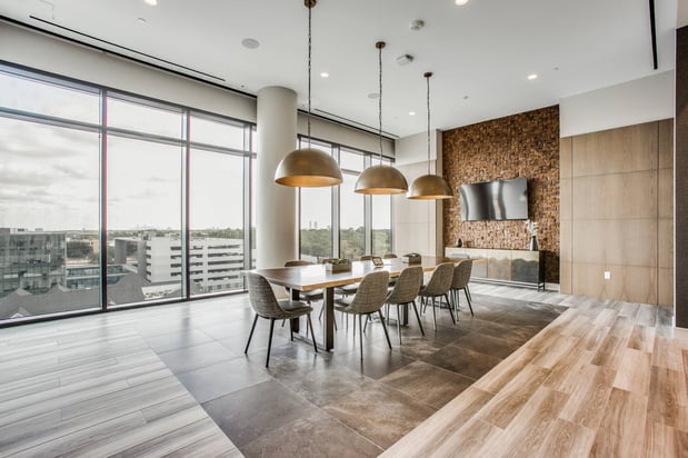 Images The McKinley at Memorial City