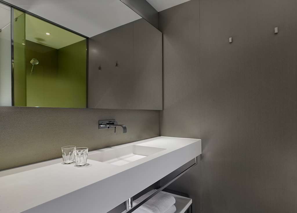 Studio room bathroom