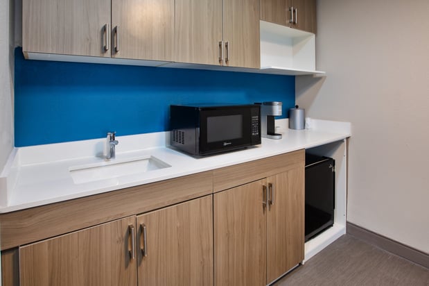 Images Holiday Inn Express & Suites Milwaukee NW – Park Place by IHG