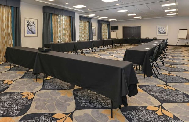 Images Hampton Inn & Suites Des Moines Downtown