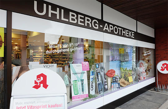 Aussenansicht der Uhlberg-Apotheke