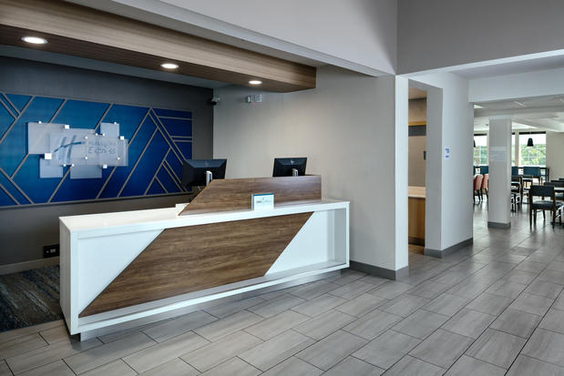 Images Holiday Inn Express Corvallis-on the River by IHG