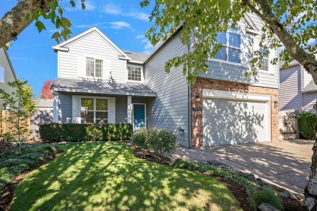 Images Lisa Bradburn, Premiere Property Group, LLC