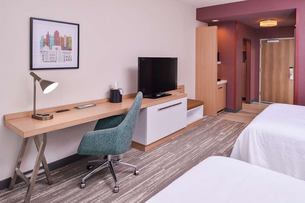 Images Hilton Garden Inn Kansas City Airport