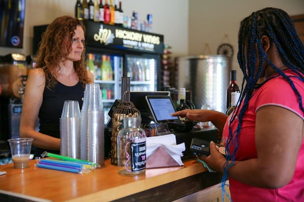 Images Hickory Vines Winery and Venue