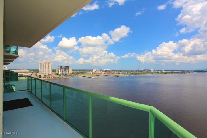 Images William Vasana - Keller Williams