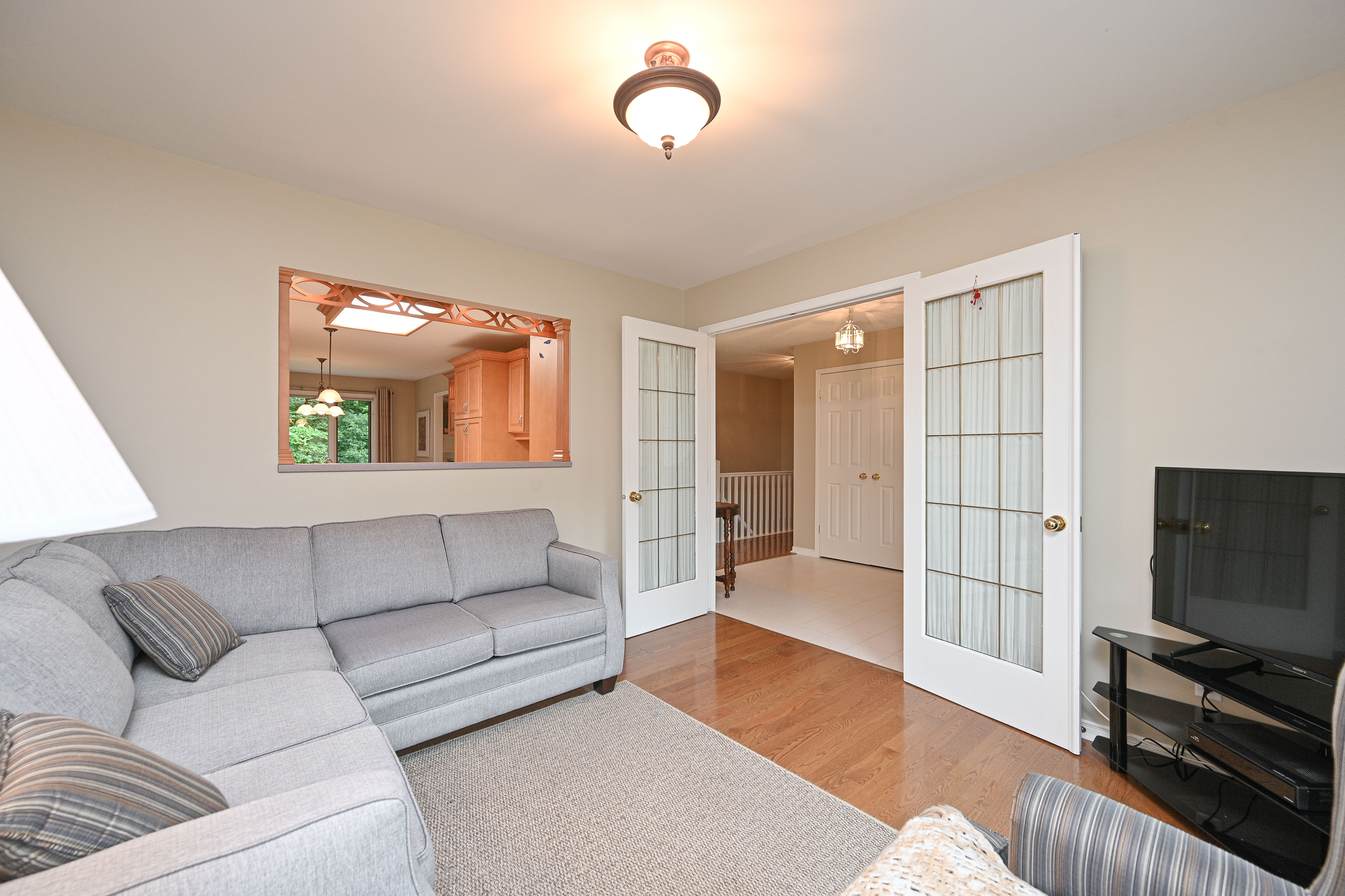 Images Leif Olson - Ottawa Real Estate Agent - Hamre Team RE/MAX Affiliates